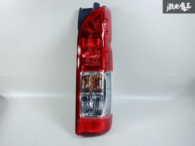 ハイエース 200系 テールライト トヨタ 純正 新品外し ⁶ 綺麗☆】トヨタ純正 200系 200 ハイエース 4型 5型 6型 7型 8型