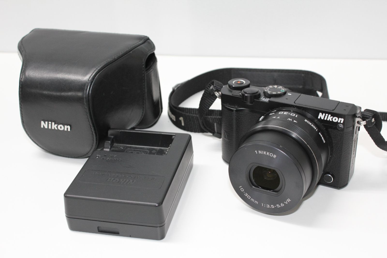 Nikon 1 J5|レンズ付き|ミラーレス一眼 ⑤