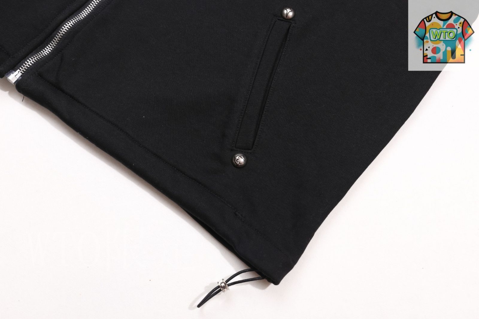 極美品 エポカウォモ 牛革 ウエストバッグ マルチポケット 黒 日本製 EPOCA エポカウォモ 牛革 ウエストバッグ マルチポケット 黒