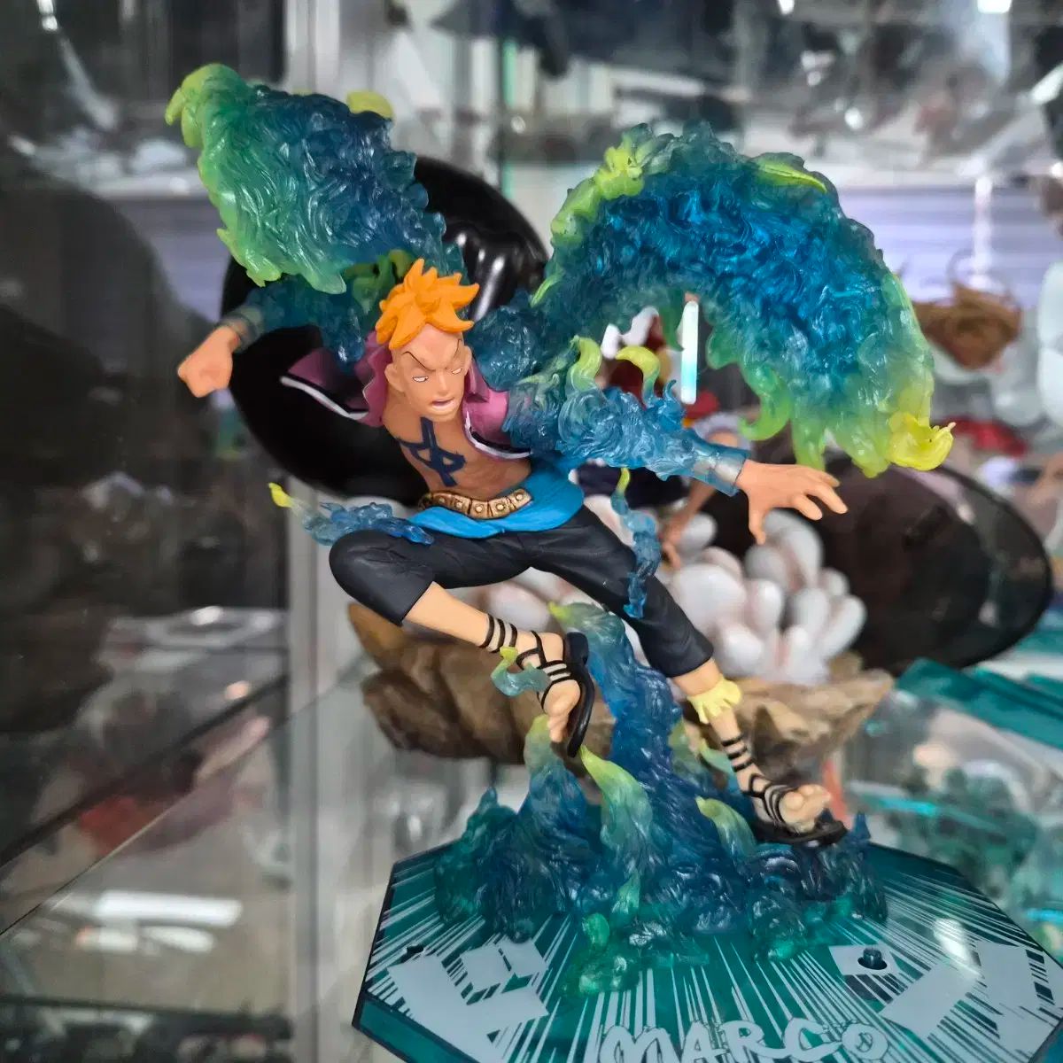 ワンピース マルコ フィギュア ワンピースフィギュア／P.O.P DX／不死鳥 マルコ／未開封 - メルカリ