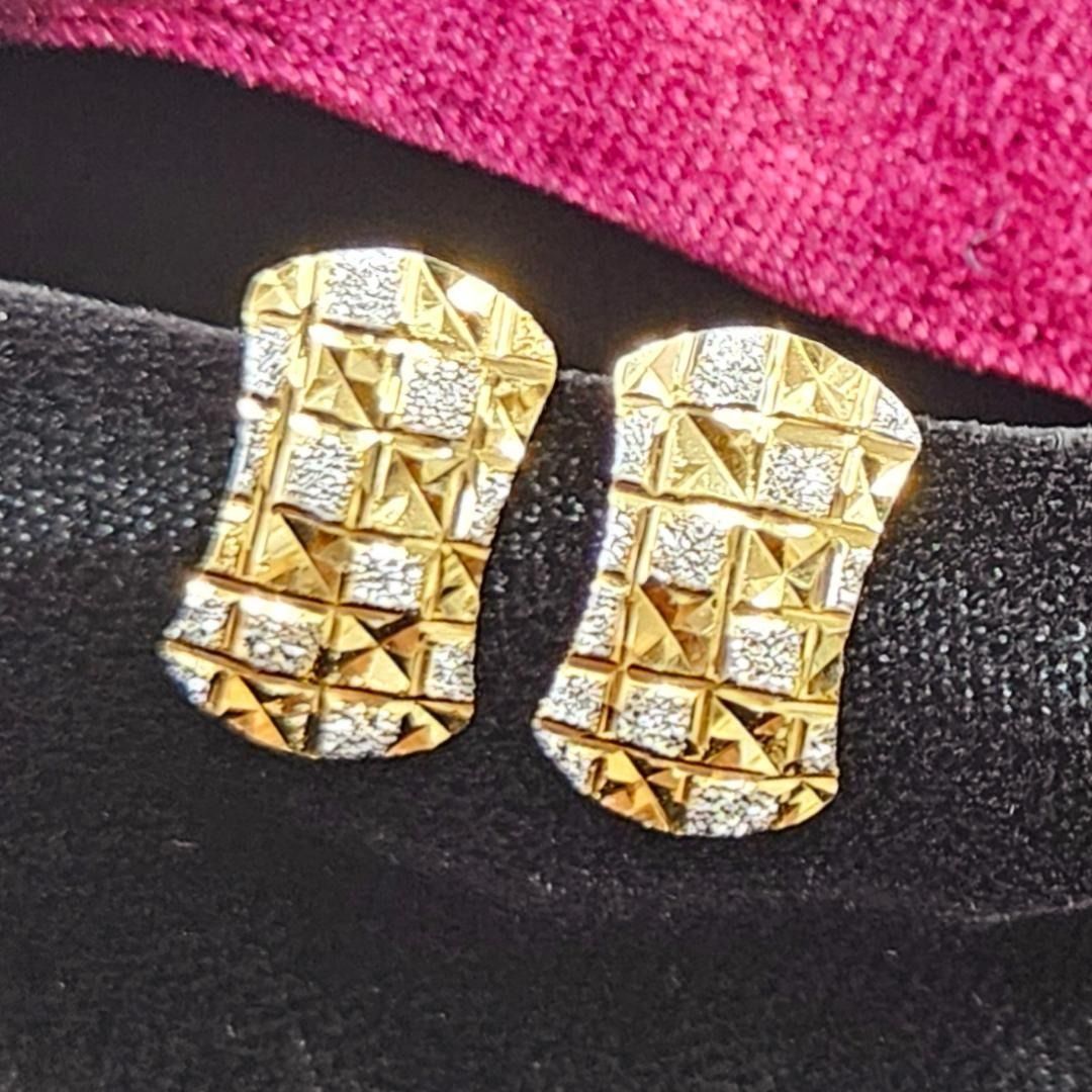 モダンで立体的！ 18金 K18 YG WG コンビデザイン スタッド ピアス 