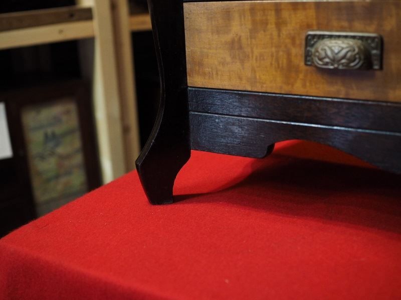 １００年モノ小型ガラスキャビネット