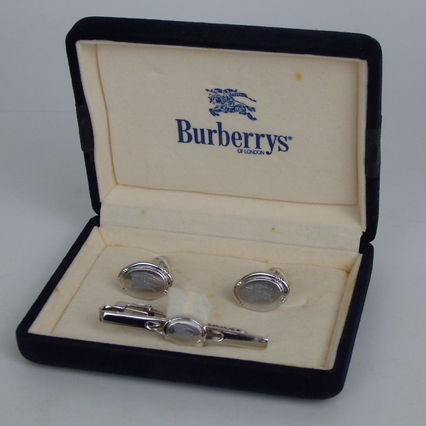Burberrys 念入り ネクタイピン カフス セット 