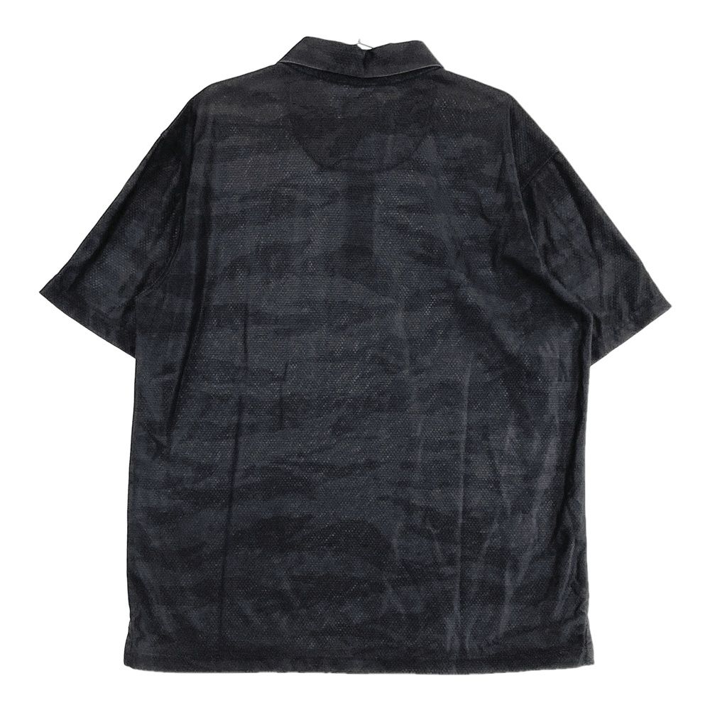 サイズ：XX LARGE NEW ERA ニューエラ  半袖ポロシャツ 総柄 ブラック系 [240101500328] ゴルフウェア メンズ ストスト サイズ：XX LARGE NEW ERA ニューエラ 半袖ポロシャツ 総柄