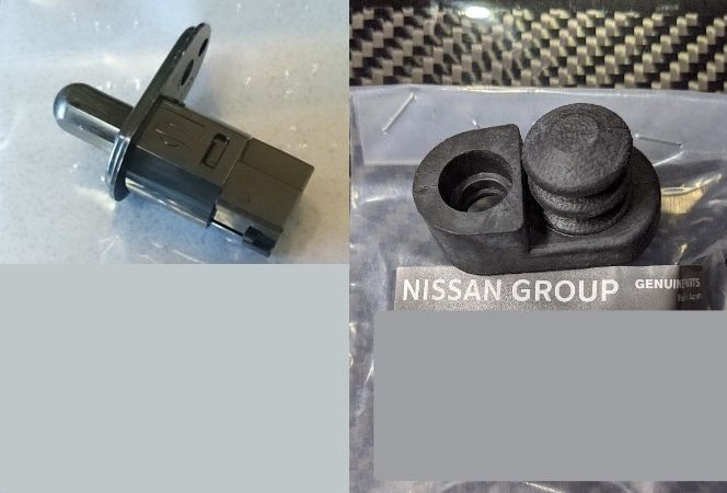 日産 NISSAN 純正 新品 未使用 ステージア スカイライン ＧＴ‐Ｒ ドアスイッチカバー ドアスイッチ 3極 右 RH 運転席 セット パーツ エンジン タイヤ バンパー 検索 マフラー 希少