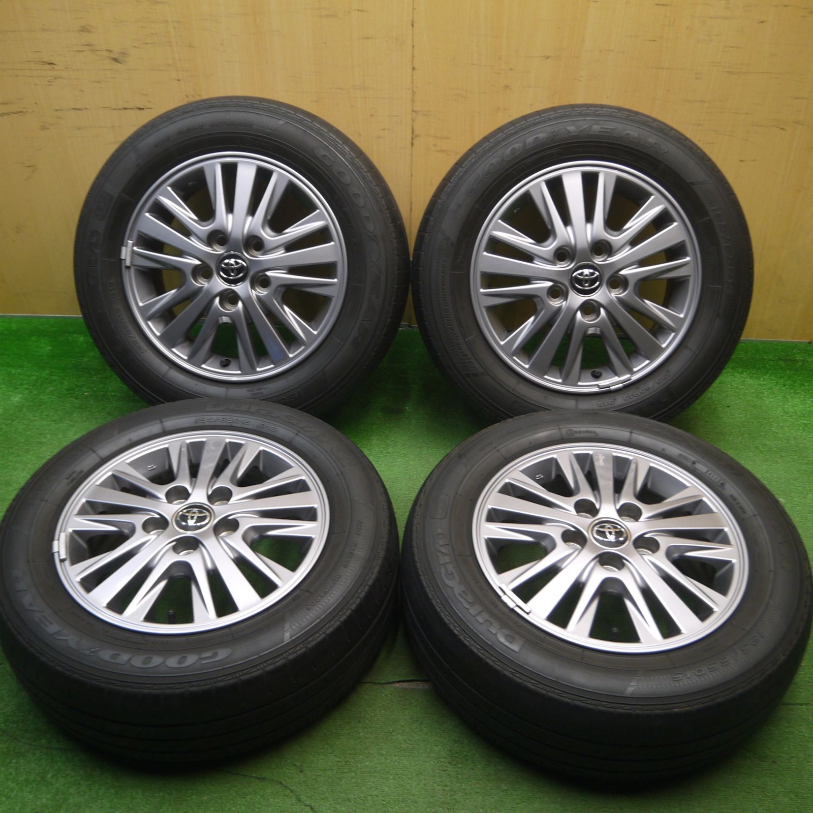195/65R15 ヨコハマ アイスガード iG50 PLUS トヨタ純正 15x6.0 45 100