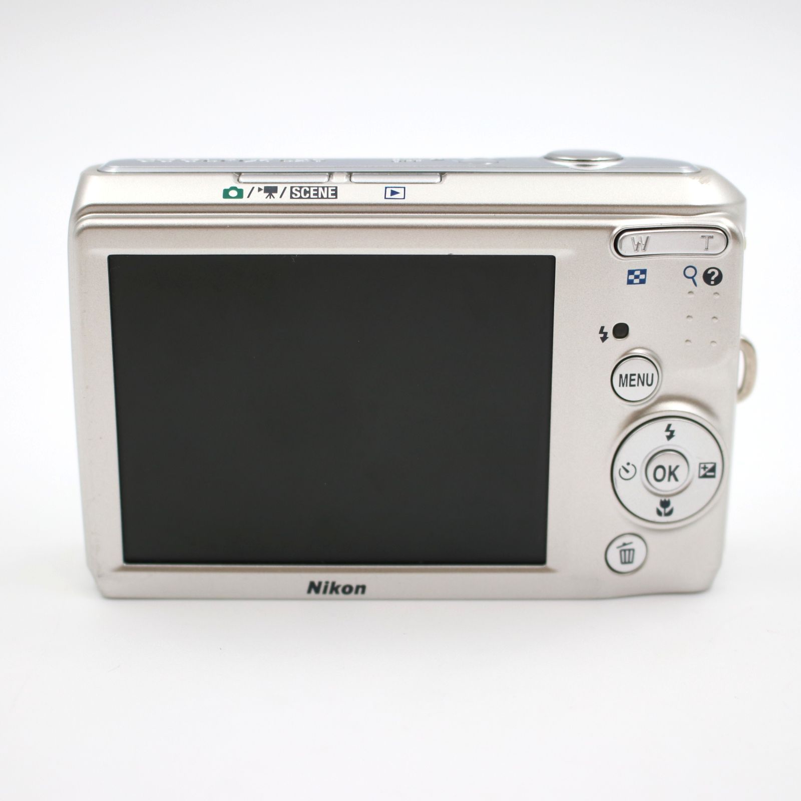 □極上品□ Nikon COOLPIX L20 シルバー コンパクトデジタル