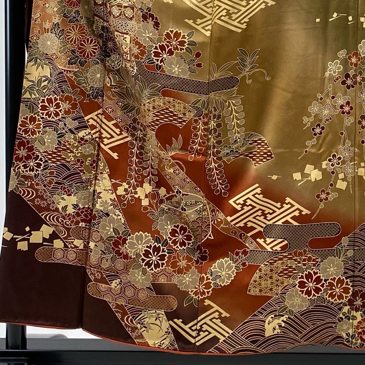 振袖 身丈155cm 裄丈64cm M 袷 山鉾 菊 金糸 金彩 茜色 正絹 秀