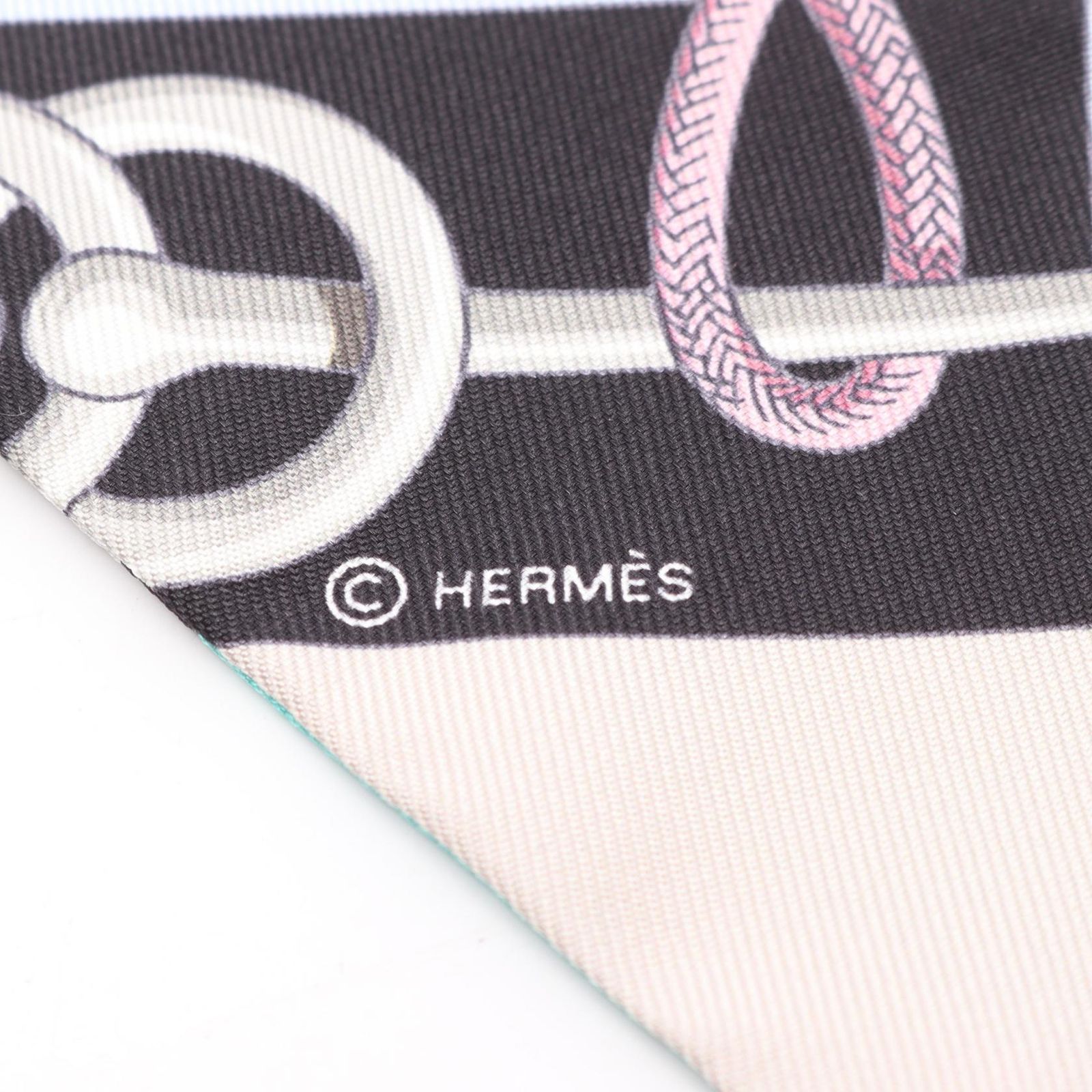 新品未使用 HERMES エCliquetis スカーフ タグ付き オレンジエルメススカーフ Cliquetis シルクスカーフ