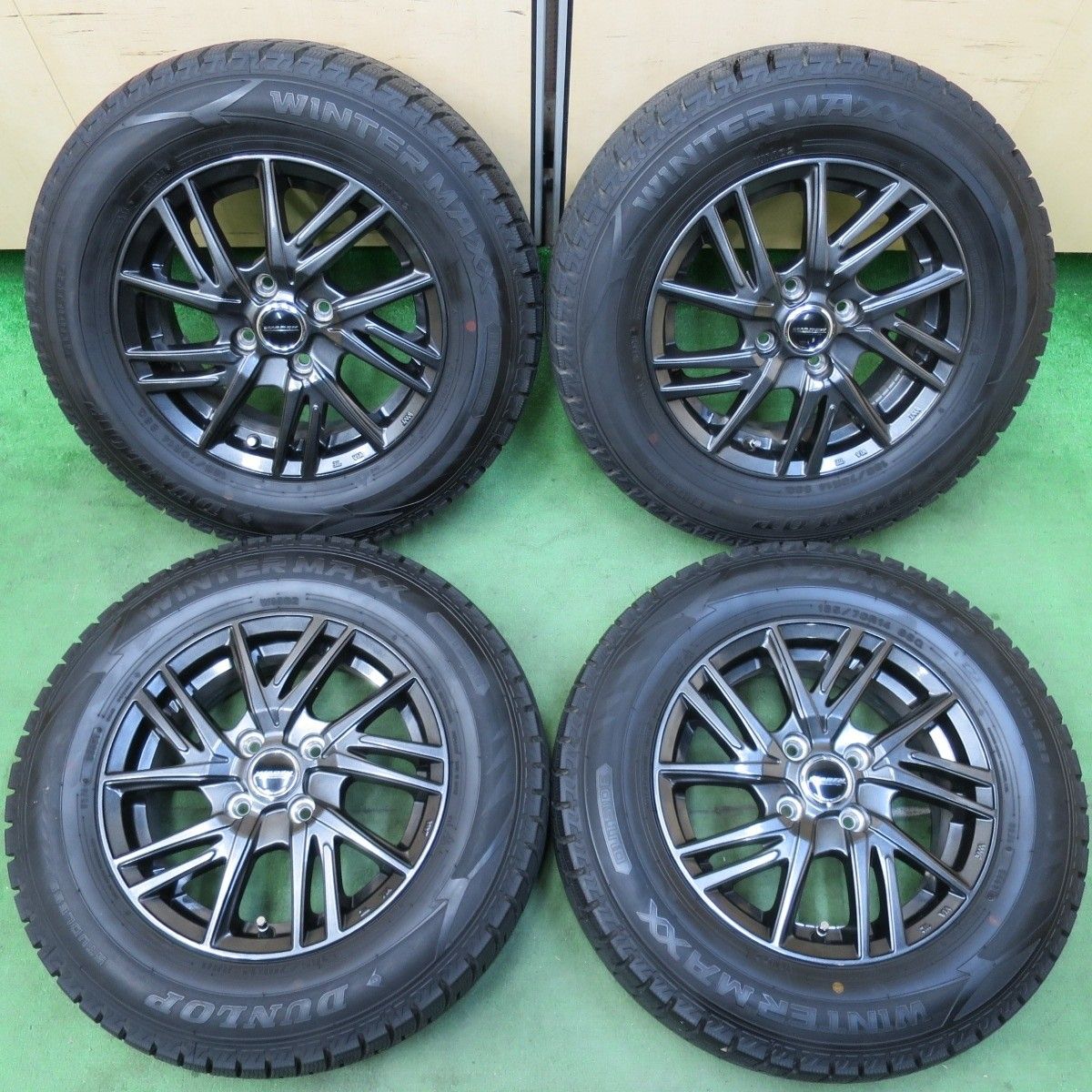 バリ溝★スタッドレス 185/70R14 2020年 バリ溝！21年！キレイ！9.5分以上☆スタッドレス 185/70R14