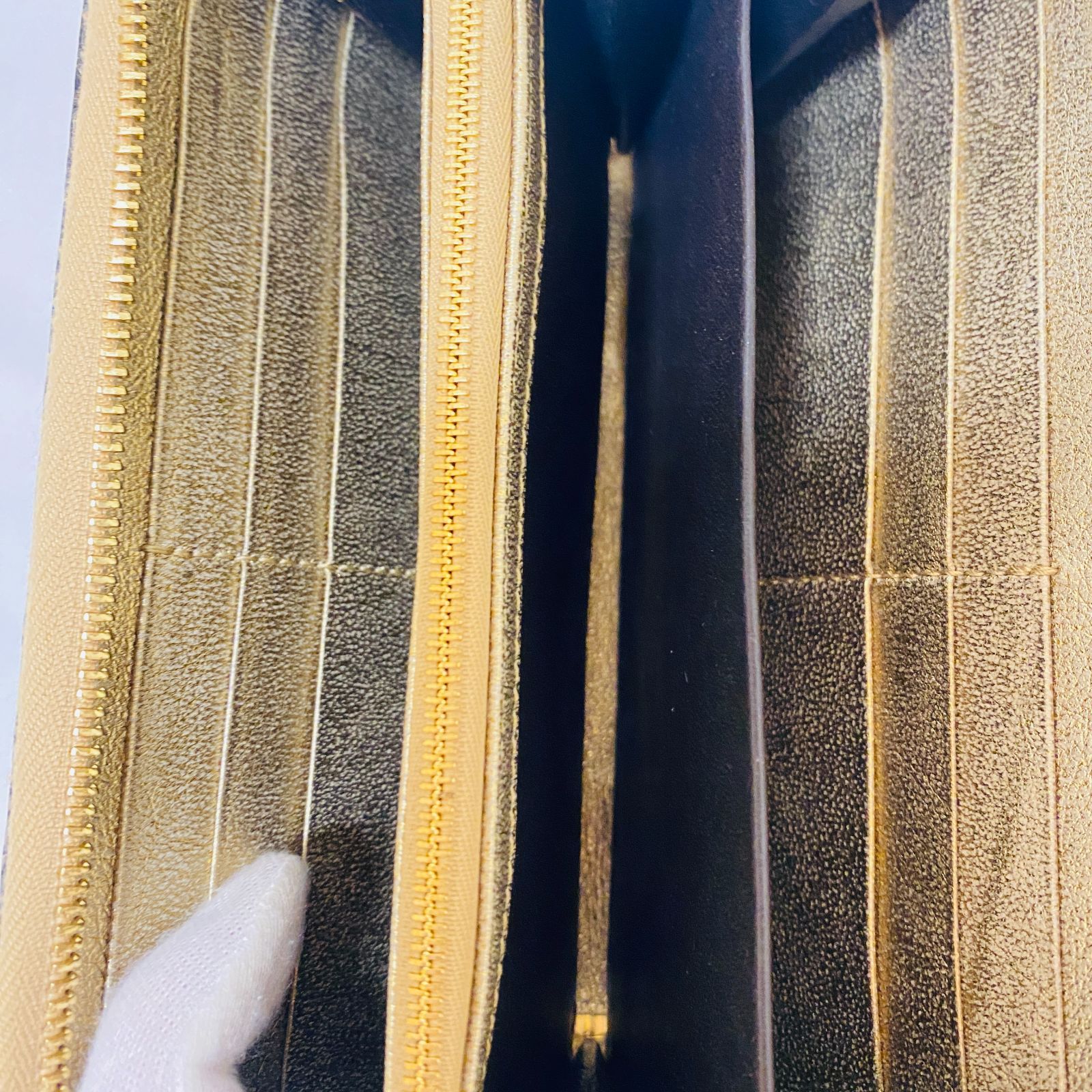 グッチ