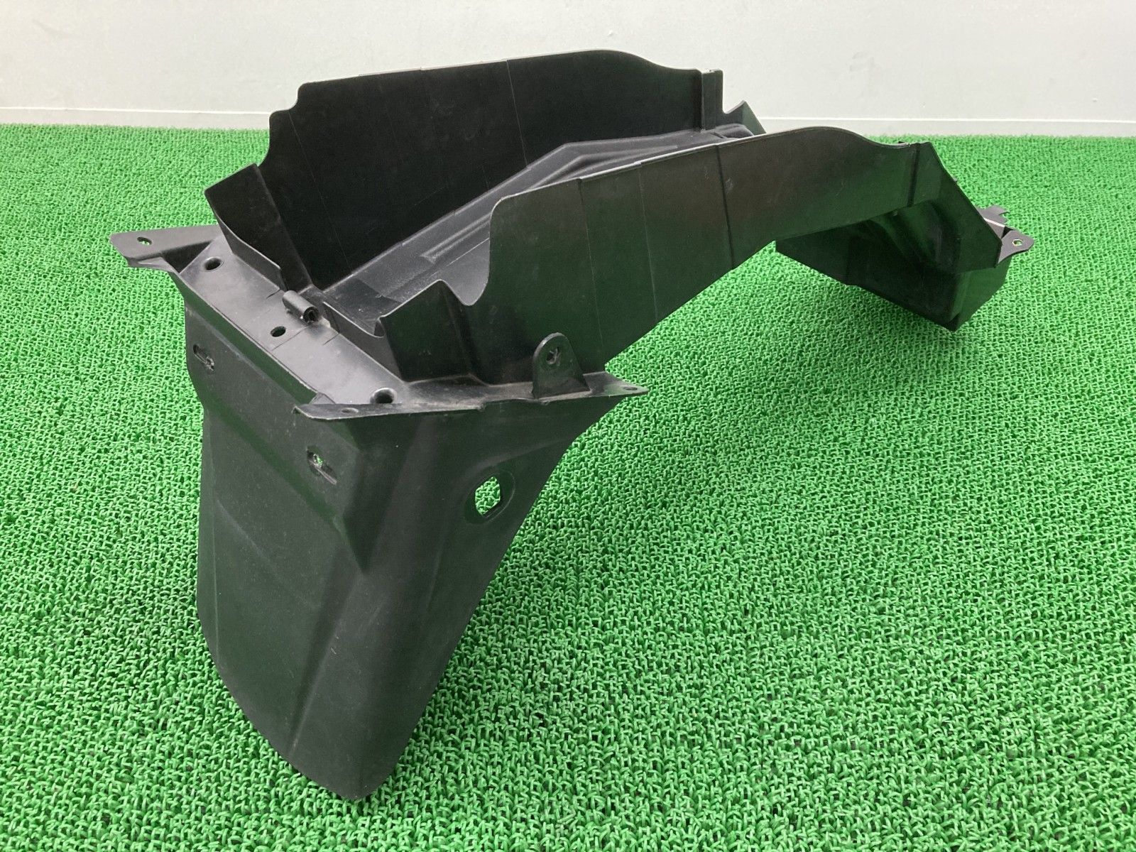 GSX1400 リアフェンダー 42F0 スズキ 純正 バイク 部品 GY71A 割れ欠け無し 品薄 希少品 車検 Genuine 【】 75