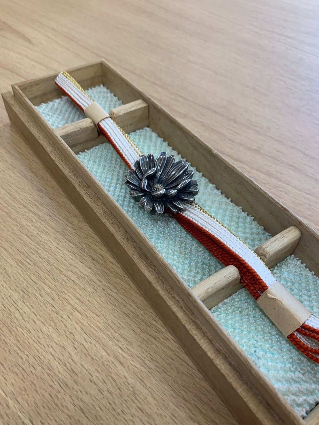 Z）時代物 当時物 金工 帯留 葉っぱ アンティーク　金細工 金属工芸 Z）時代物 当時物 金工 帯留 葉っぱ アンティーク 金細工 金属工芸