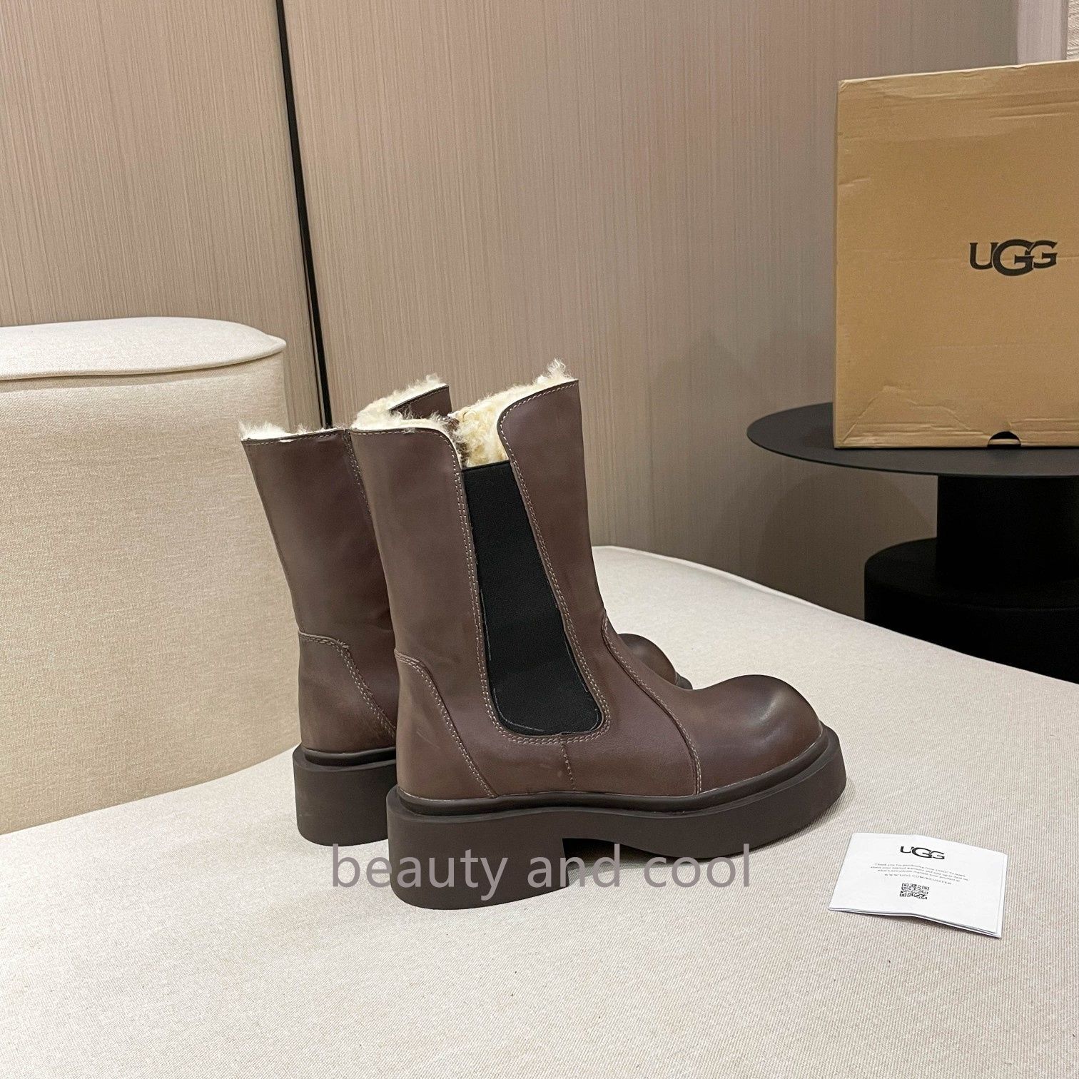 UGGの秋冬新作ファッションジッパー付きスノーブーツカレーカラー