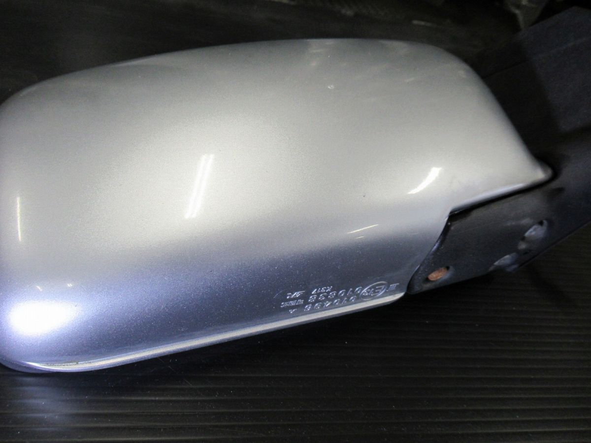 右ドアミラー 運転席側