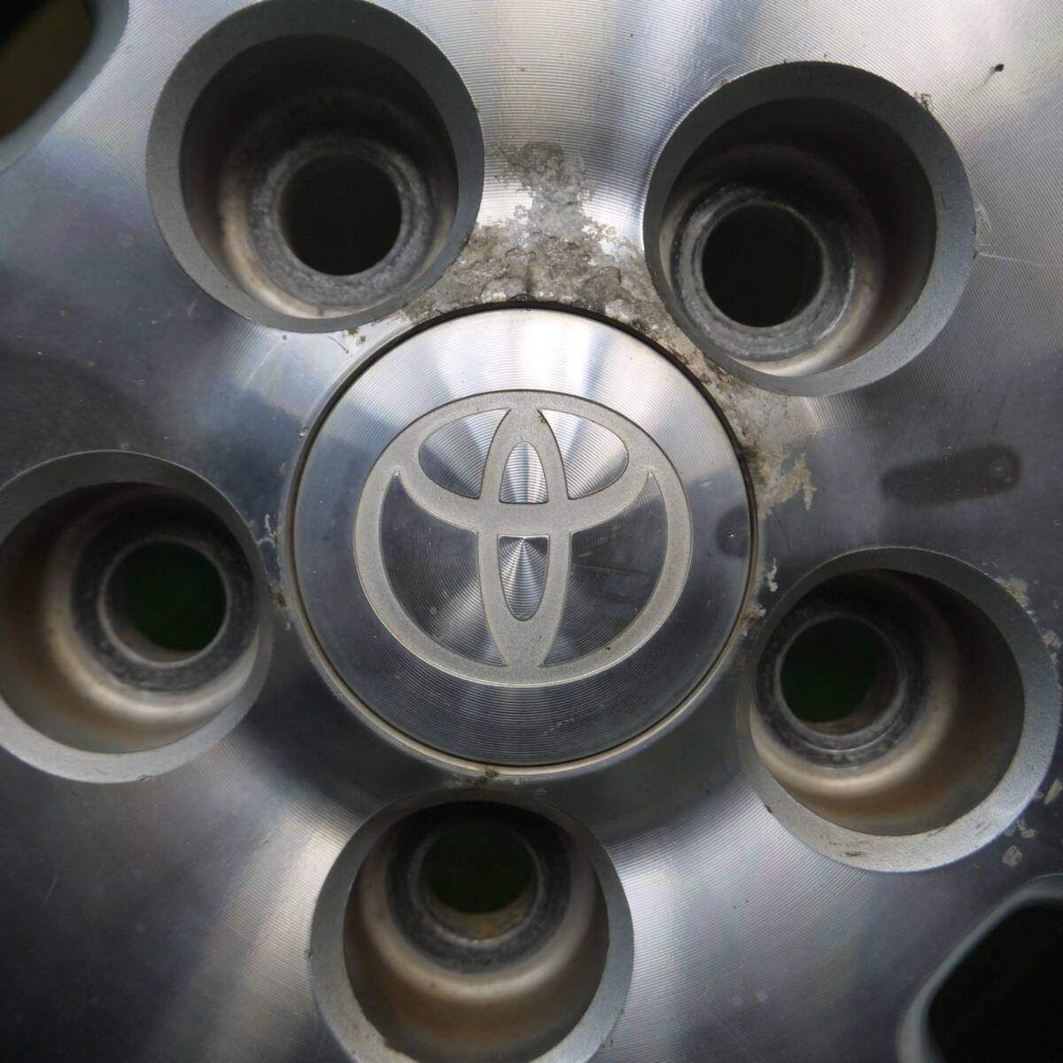 4本価格 トヨタ