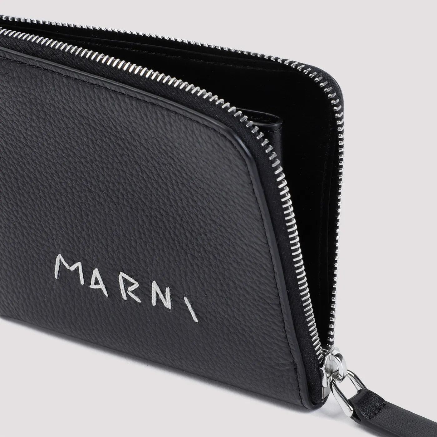 Marni マルニ メンディング ロゴ レザー ジップ ウォレット