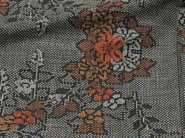 平和屋着物○本場大島紬 泥染め 7マルキ 色紙草花文 正絹 逸品 AAAU8224zg