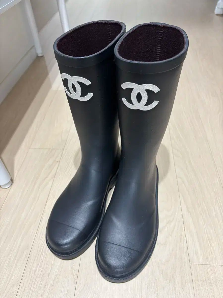37 サイズ CHANEL シャネル レインブーツ 黒 235