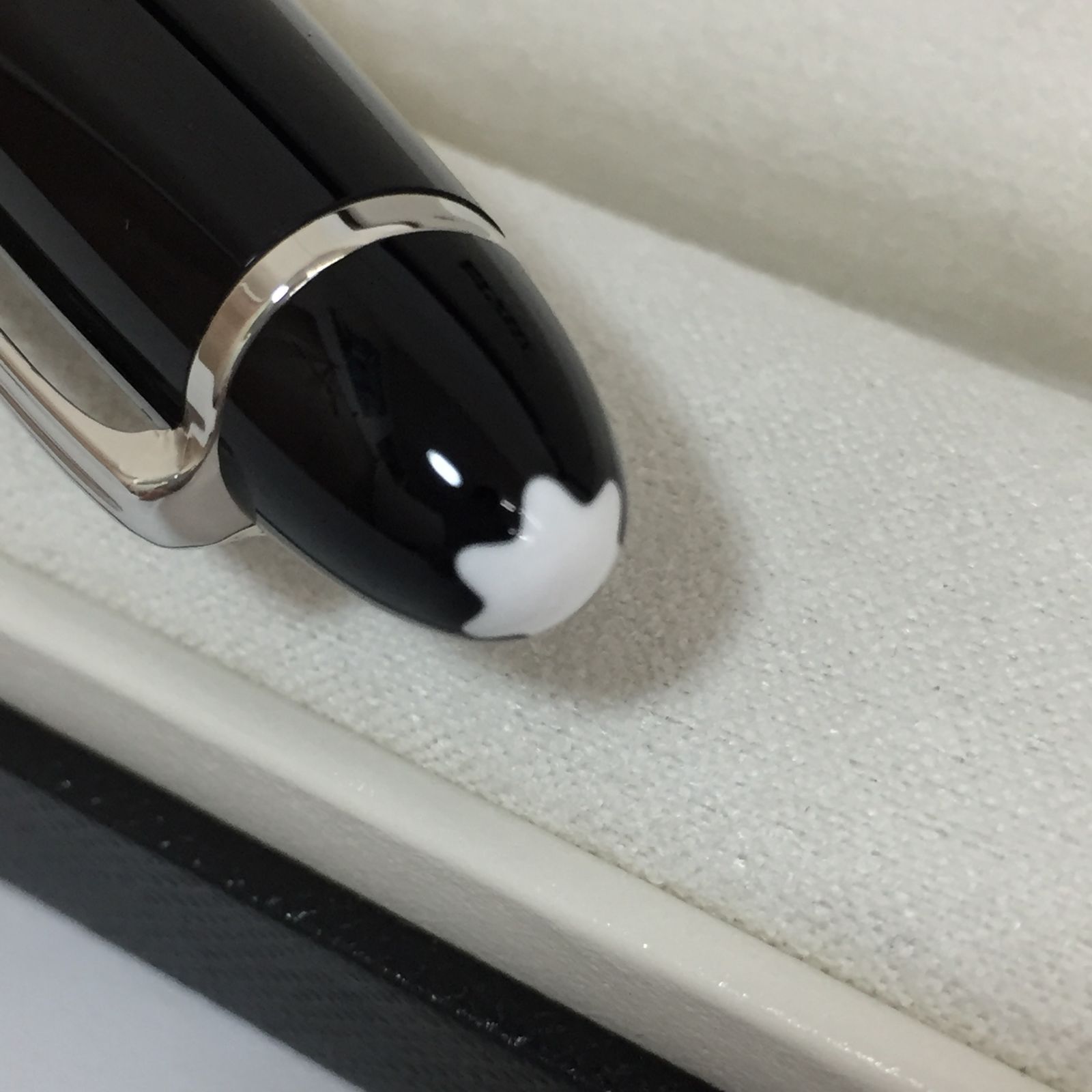 MONTBLANC モンブラン ボールペン 収納ケース付き ブラック ※ネーム