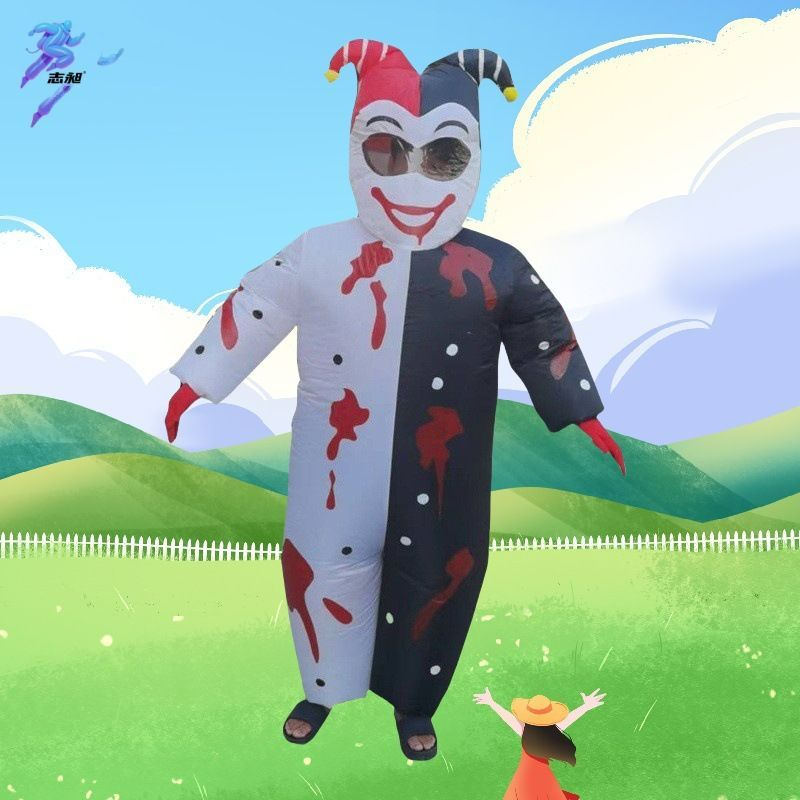 ハロウィーンキャラクターのぬいぐるみハロウィン猫風船衣装ステージで風船衣装衣装を披露します