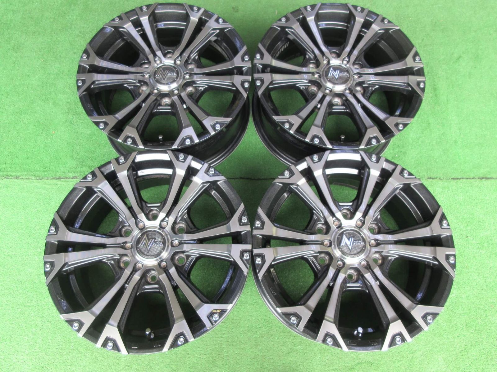 ＭＩＤナイトロパワー ジャベリン 6.5J-16 6H139.7 38 ハイエース用 ホイール