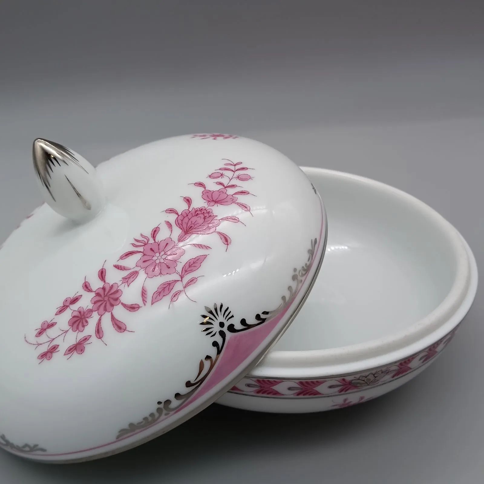 ヘレンド アポニー ピンク小物入れ 蓋物 【公式通販】