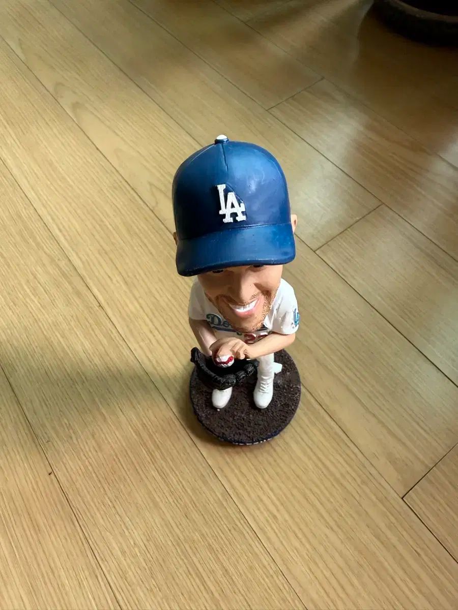 玄関先迄納品 mlb クレイトン カーショウ フィギュア (ボブルヘッド) - メルカリ 記念グッズ