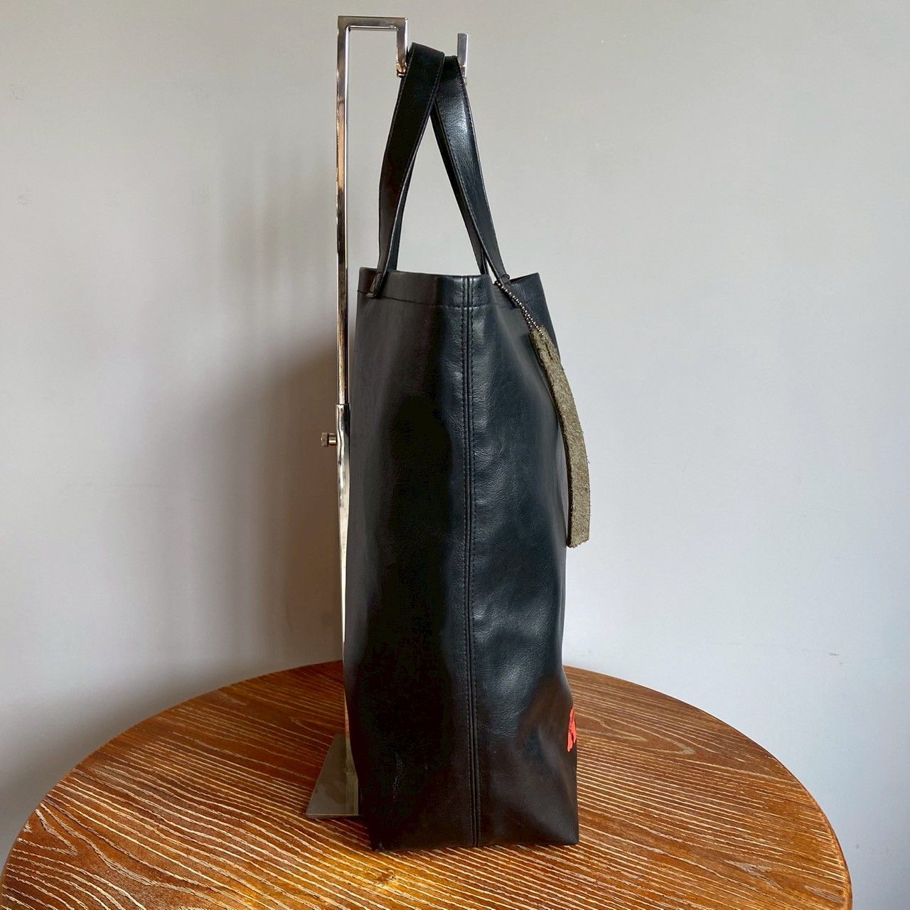 コムデギャルソン黒い合成皮革トートバッグ KARAFON コムデギャルソン COMME des GARCONS バッグ トートバッグ
