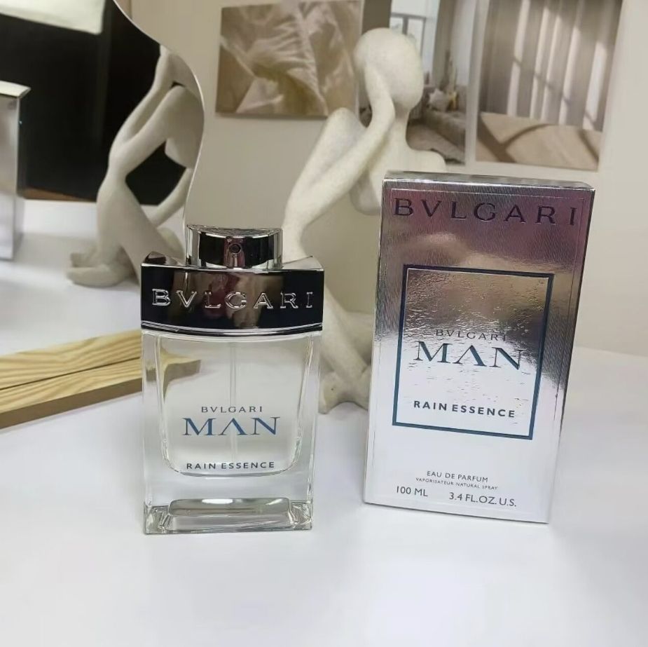 ブルガリ マン レイン エッセンス 100ml　残量9割以上 ブルガリ マン レイン エッセンス オードパルファム 100ml｜JAL