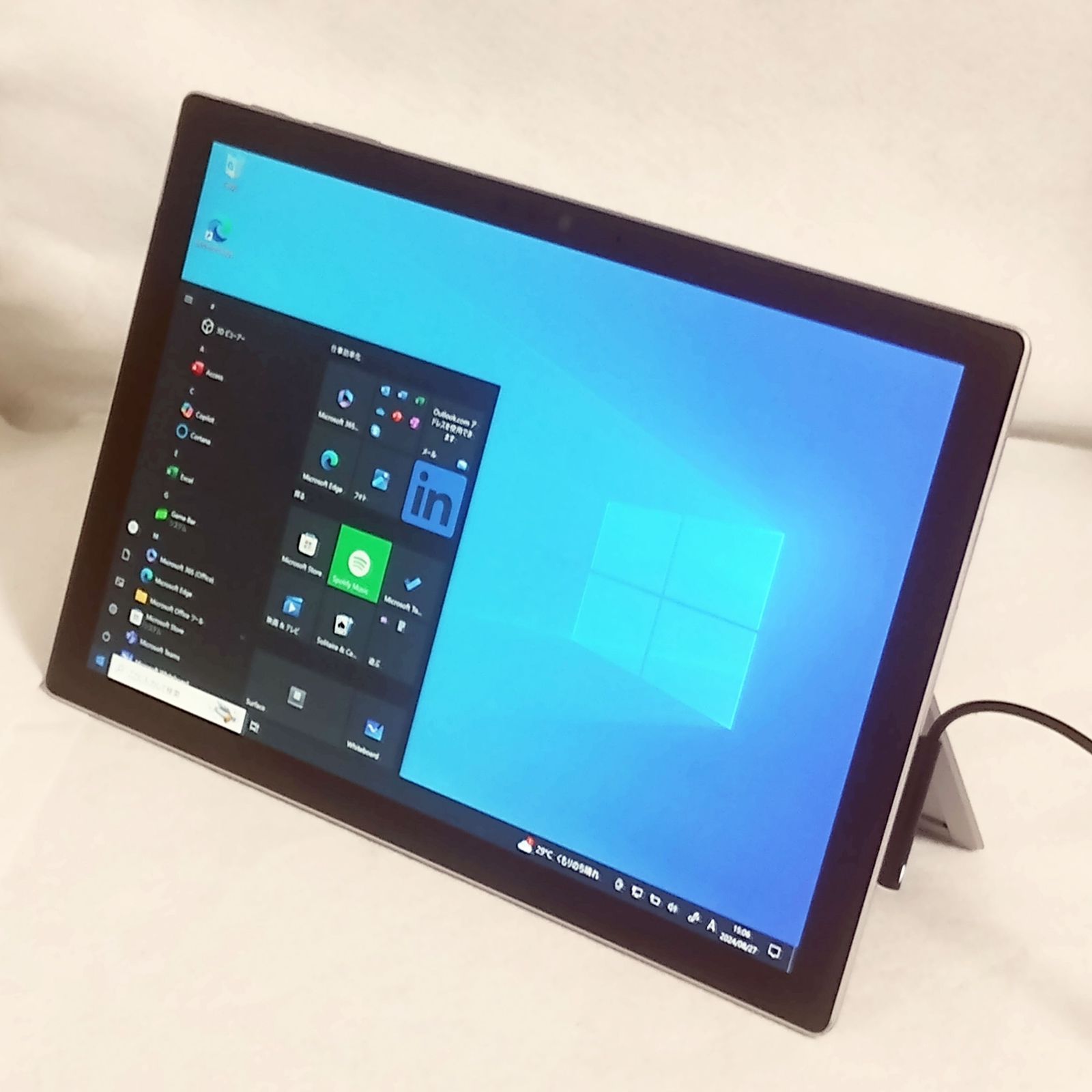 中古】【訳あり】Microsoft Surface Pro5 Core i5 7300U 2.6GHz メモリ8GB SSD256GB  12.3型(2736x1824) Webカメラ搭載 Windows10 Pro WiFiモデル:1796 即納 - メルカリ