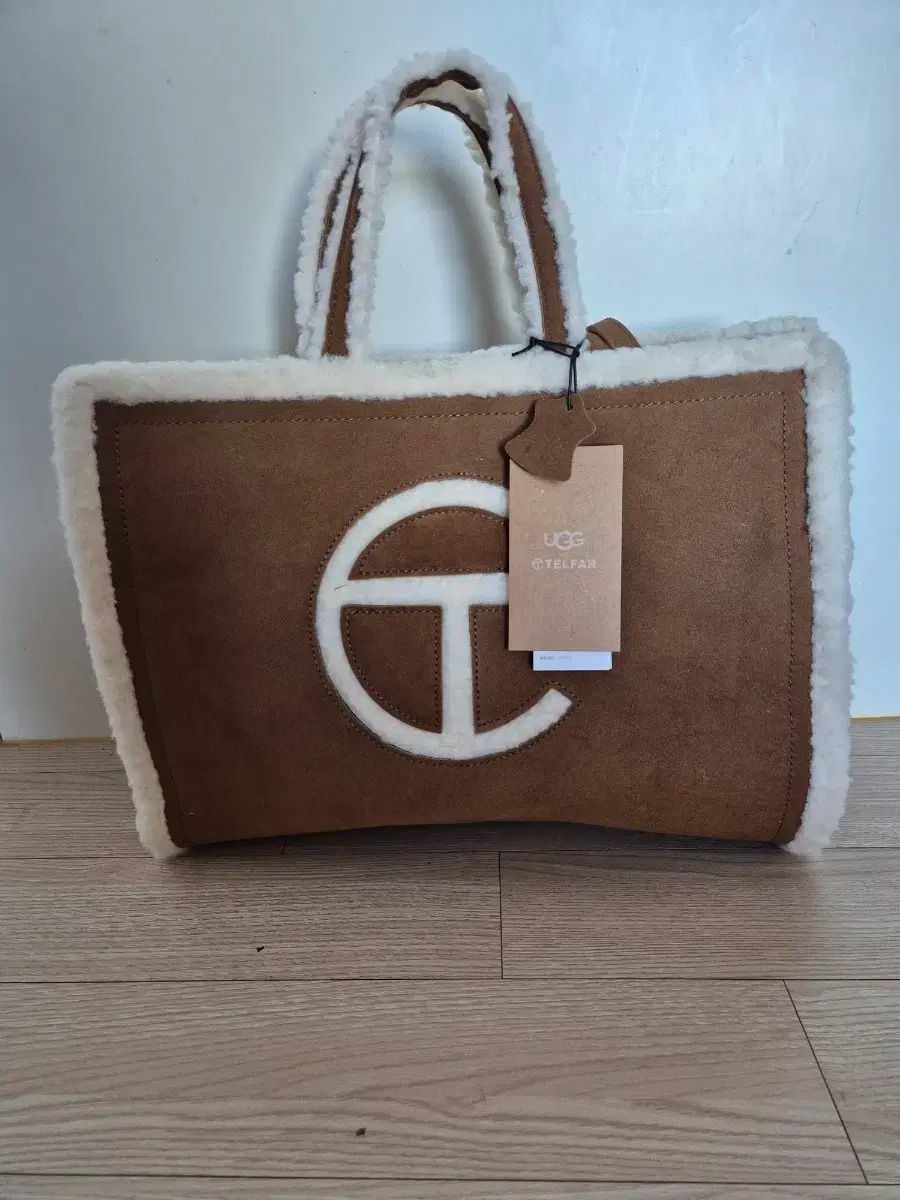 UGG アグ Telfa テルファー ラージ バッグ