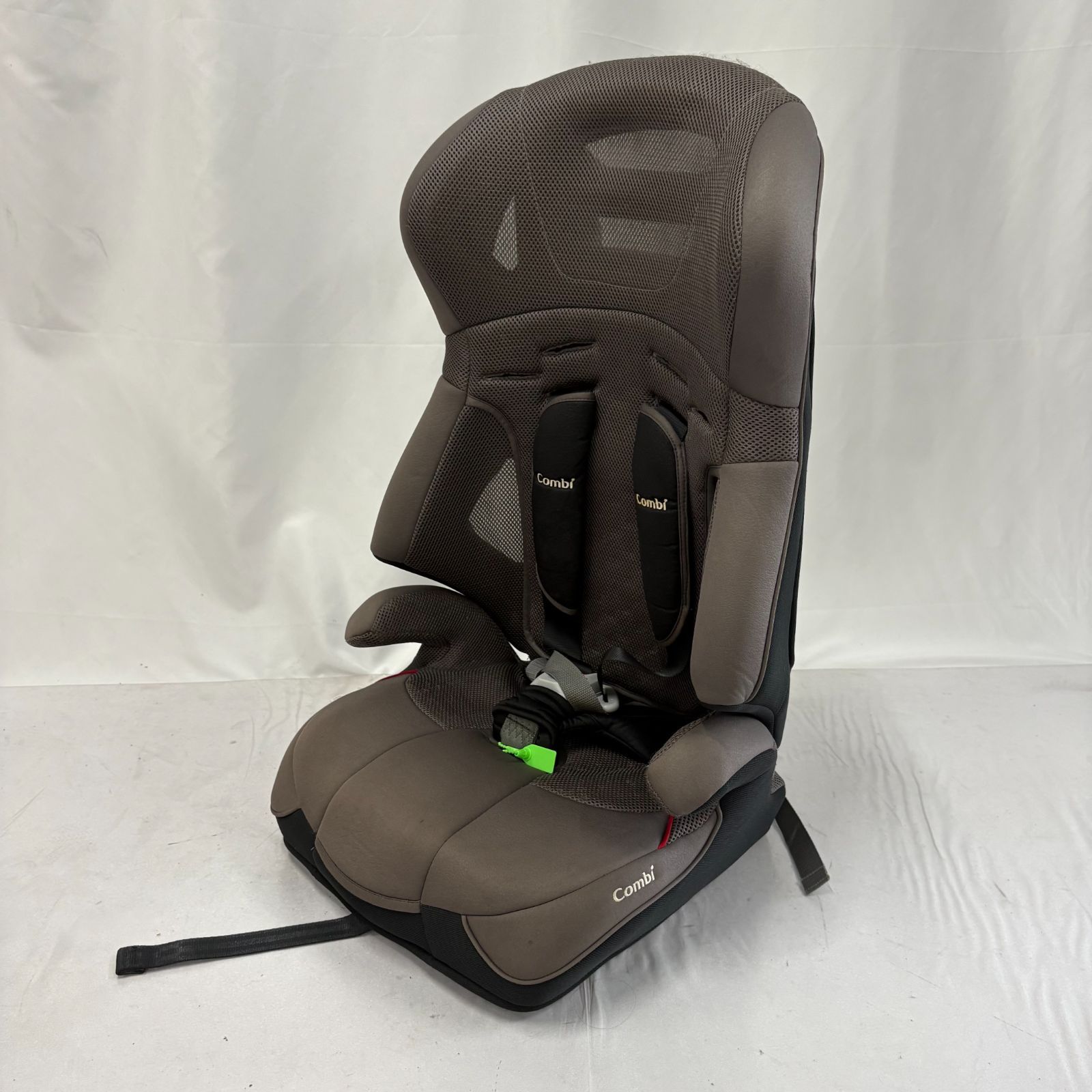 美品 combi コンビ ジュニアシート ジョイトリップ エアスルー