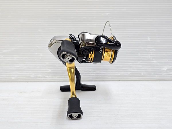 品】 ダイワ Daiwa スピニングリール 23 レガリス LT2500S-DH 箱あり