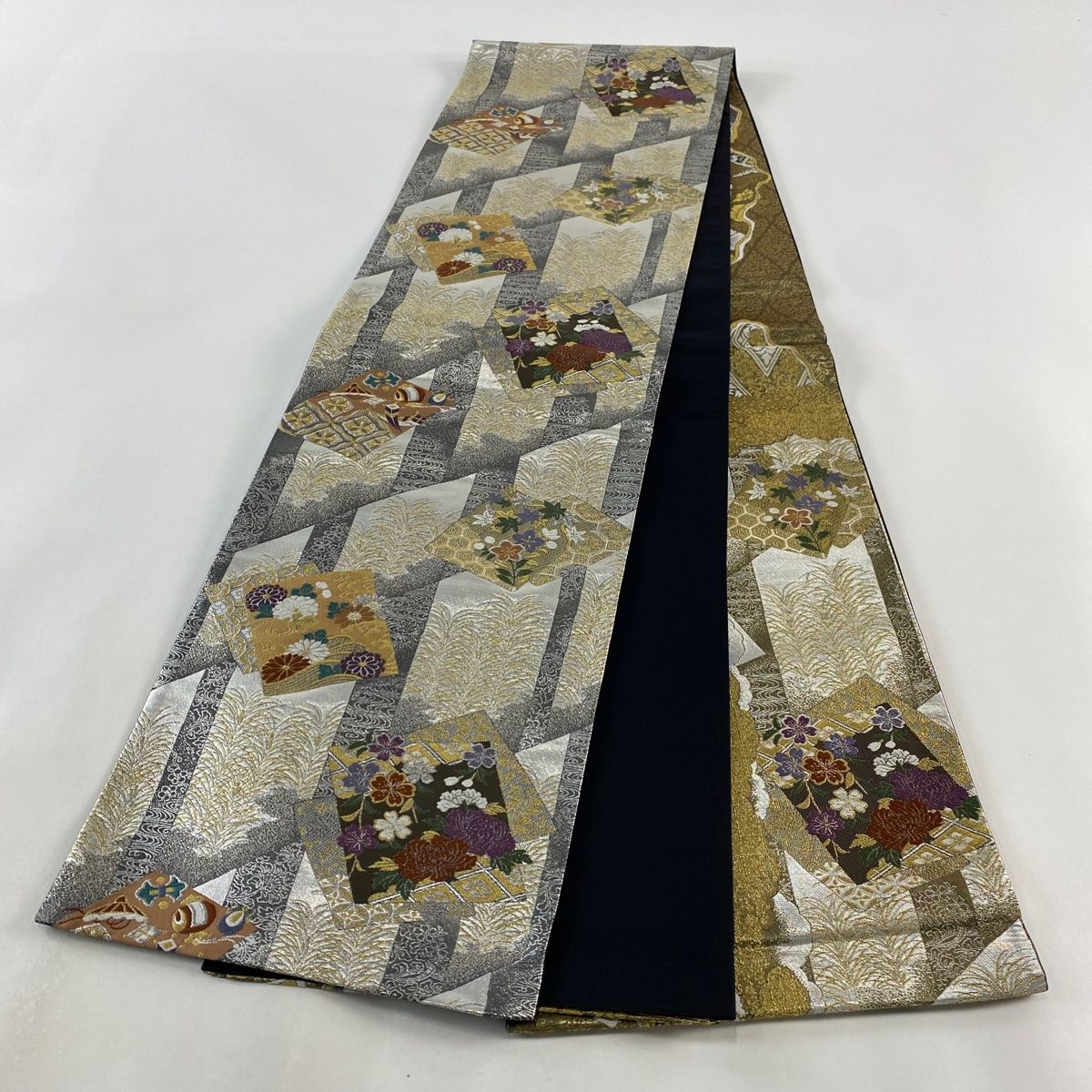 袋帯 美品 秀品 草花 色紙 金銀糸 箔 銀色 全通 正絹 【中古