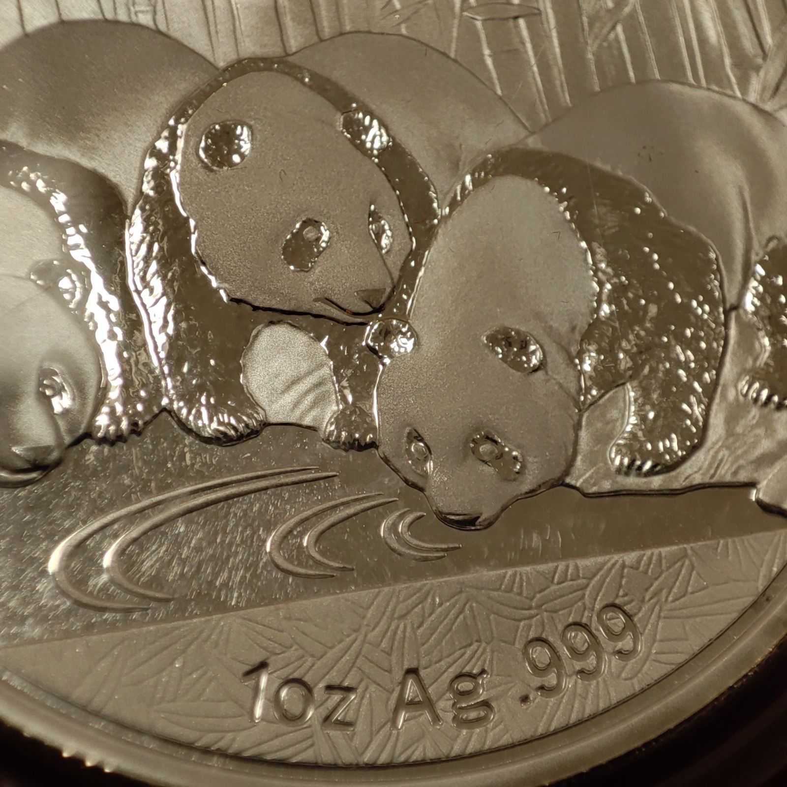 ［カプセル付き] 2013年 (新品) 中国「パンダ」純銀 1オンス 銀貨 レア品 中国 パンダ銀貨 2013年 純銀 1オンス 1oz コイン