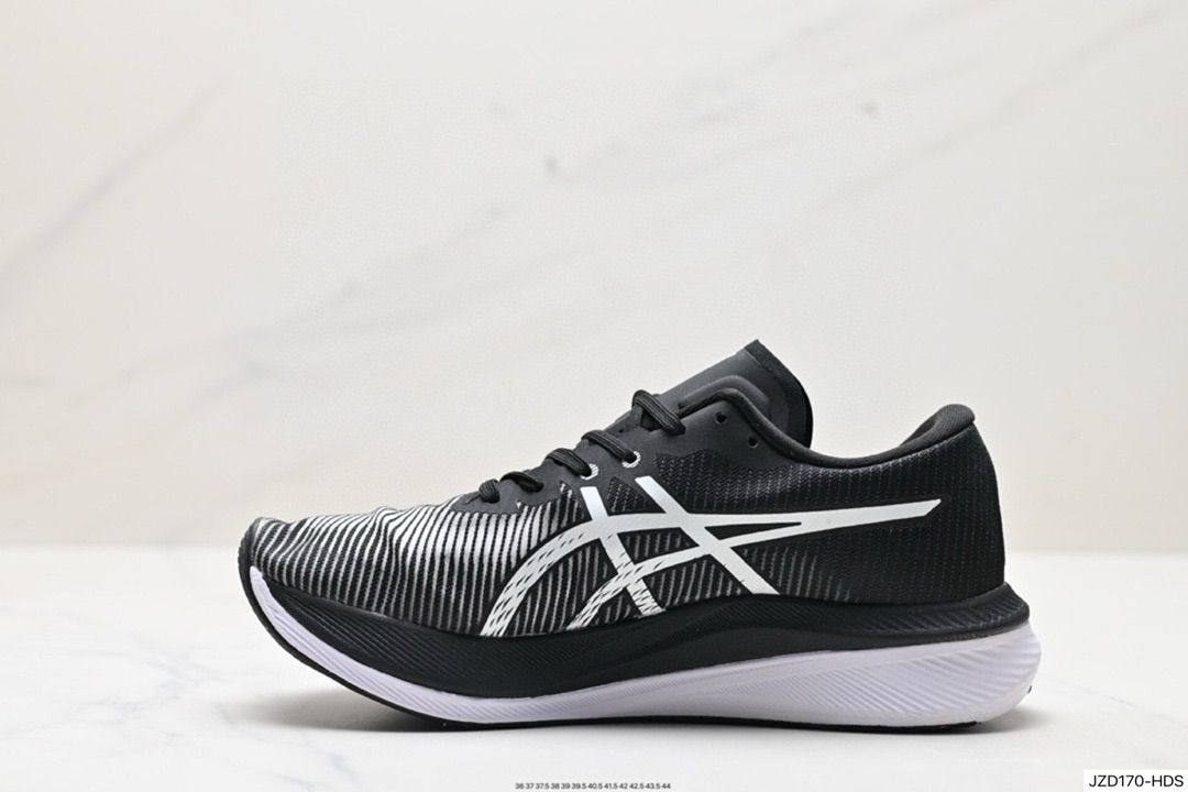 Asics  MAGIC SPEED 3