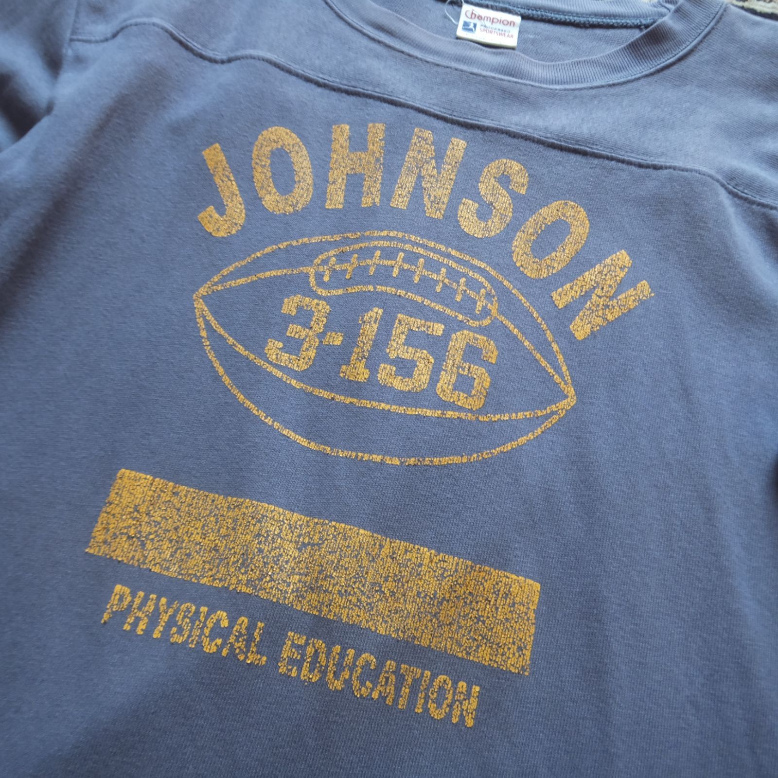 Champion HOLY CROSS 69 XL ランタグ 古着フットボールT champion