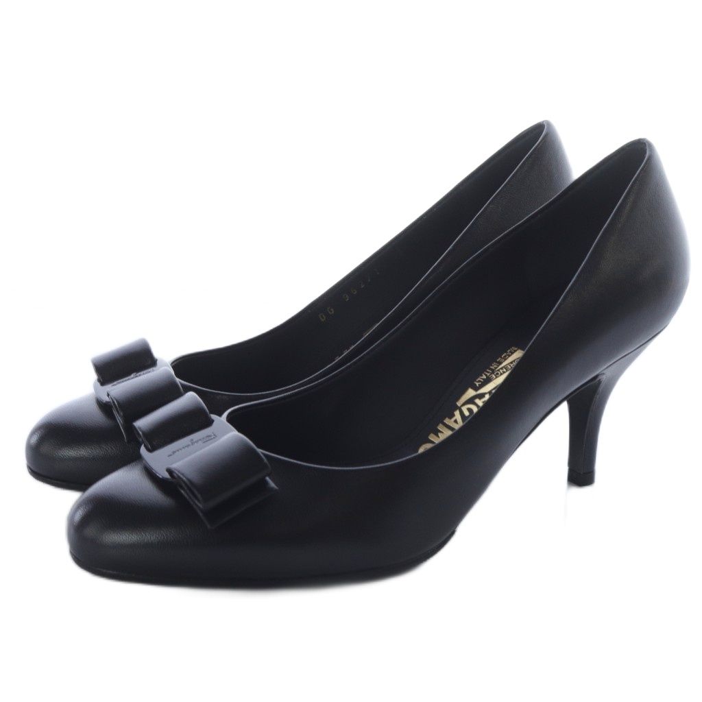 Salvatore Ferragamo ブラック パンプス 7 フェラガモ ヴァラ パンプス 型押しブラック 7C サルヴァトーレ
