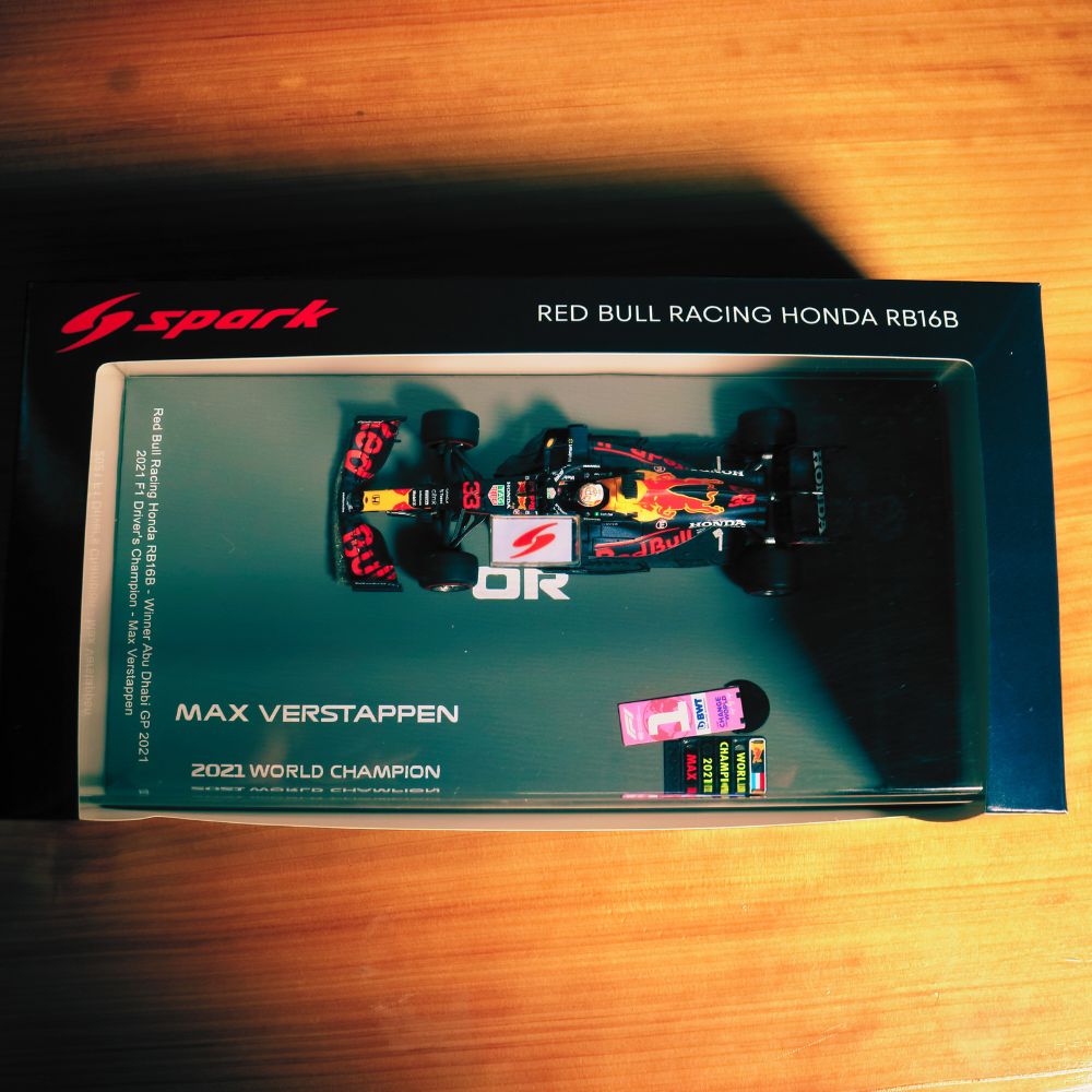 1/43 Spark Red Bull Racing Honda RB16B No.33 アブダビGP 2021