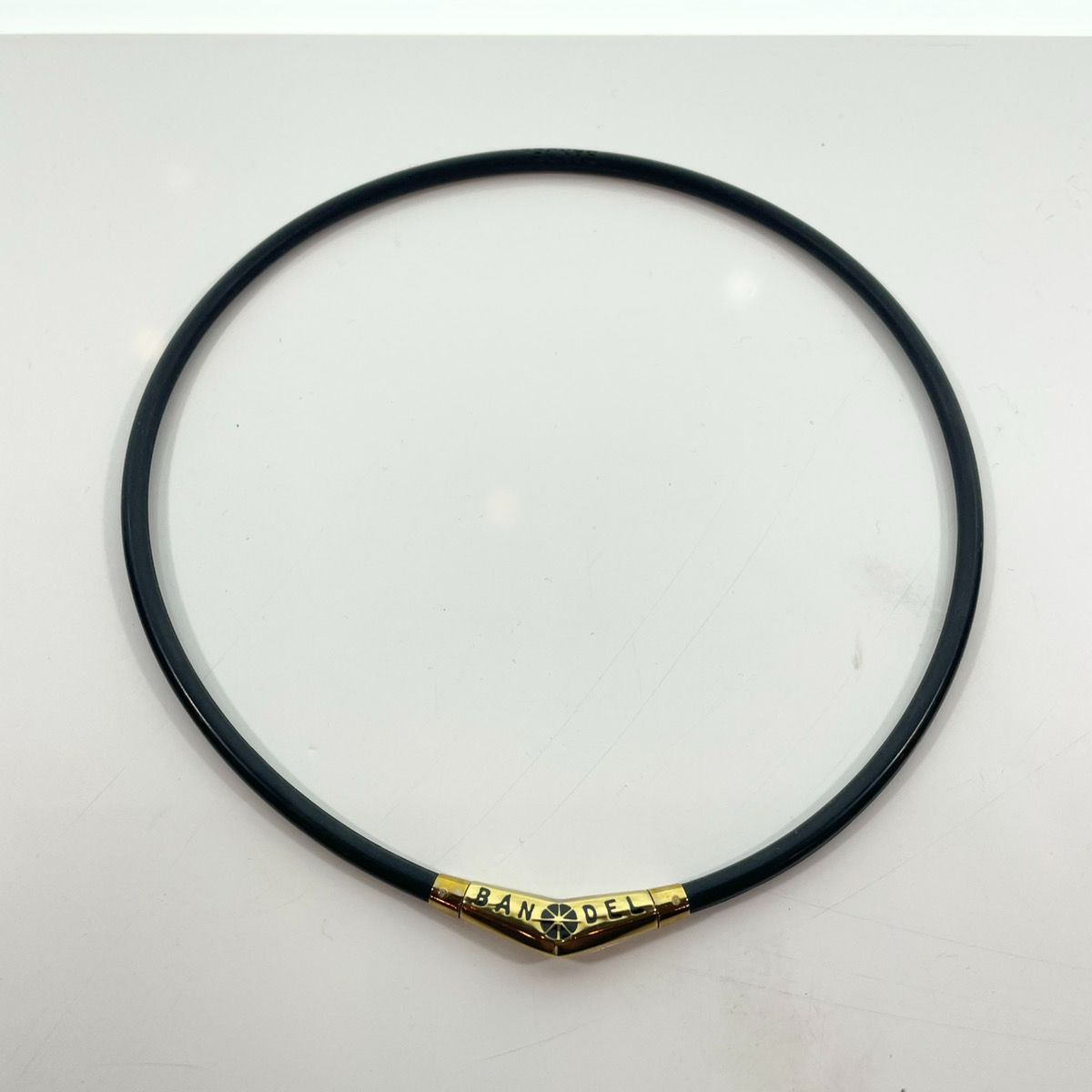 BANDEL チタン ラ バー ネックレス ブラック×ゴールド Amazon