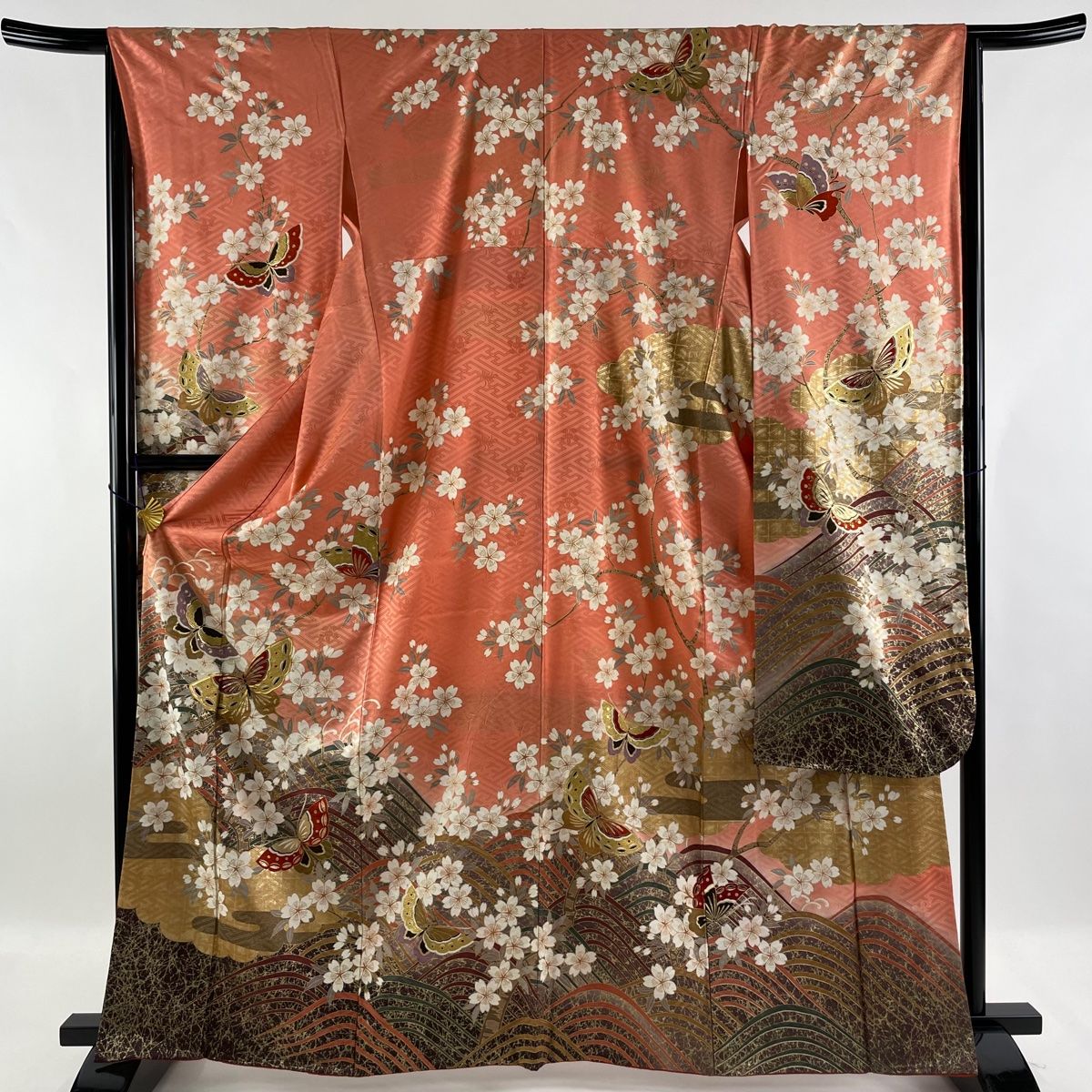 振袖 美品 名品 蝶 桜 金糸 金彩 ピンク 袷 身丈164.5cm 裄丈65cm M