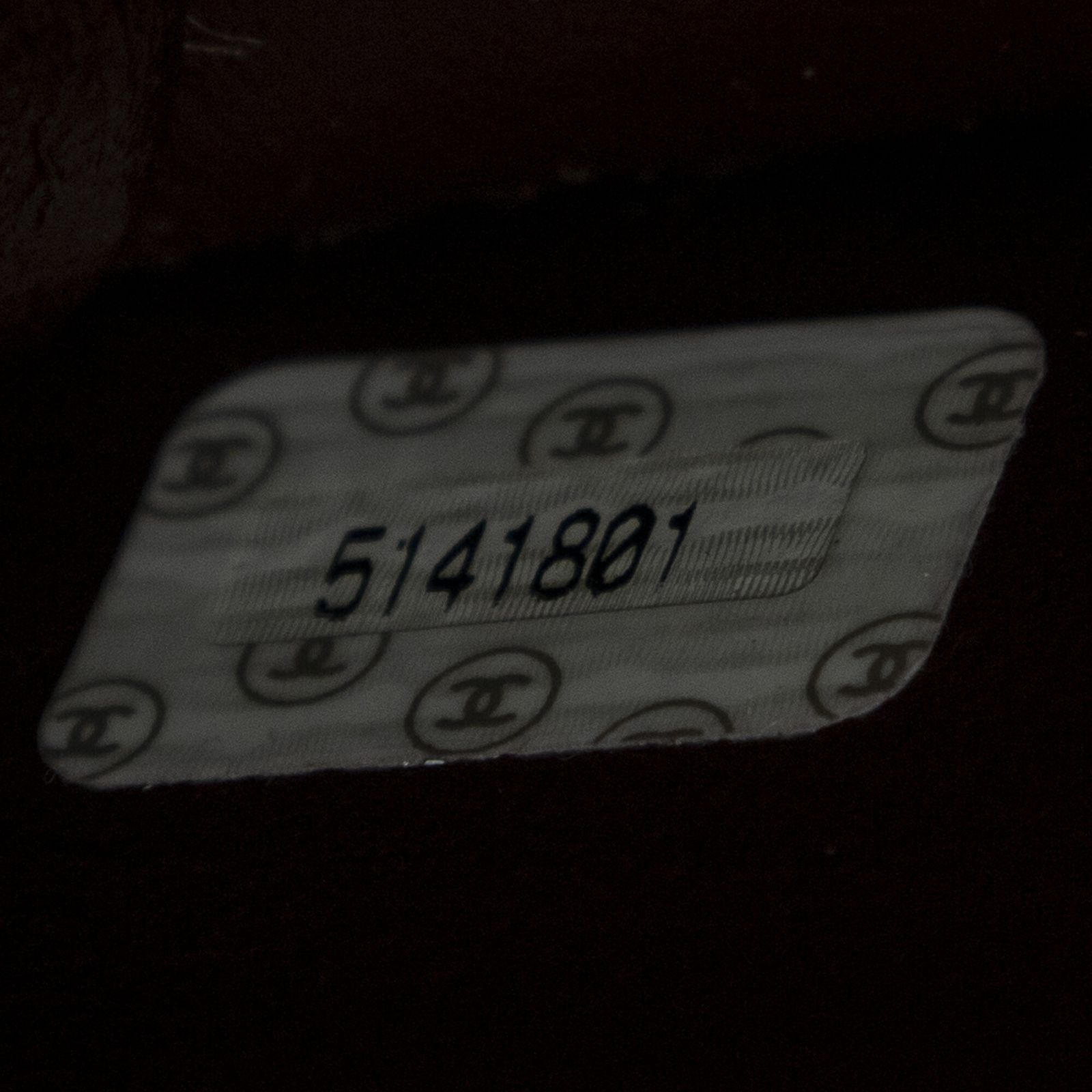 シャネルヴィンテージプッシュロックストレートフラップ黒マトラッセラムスキンレザーA