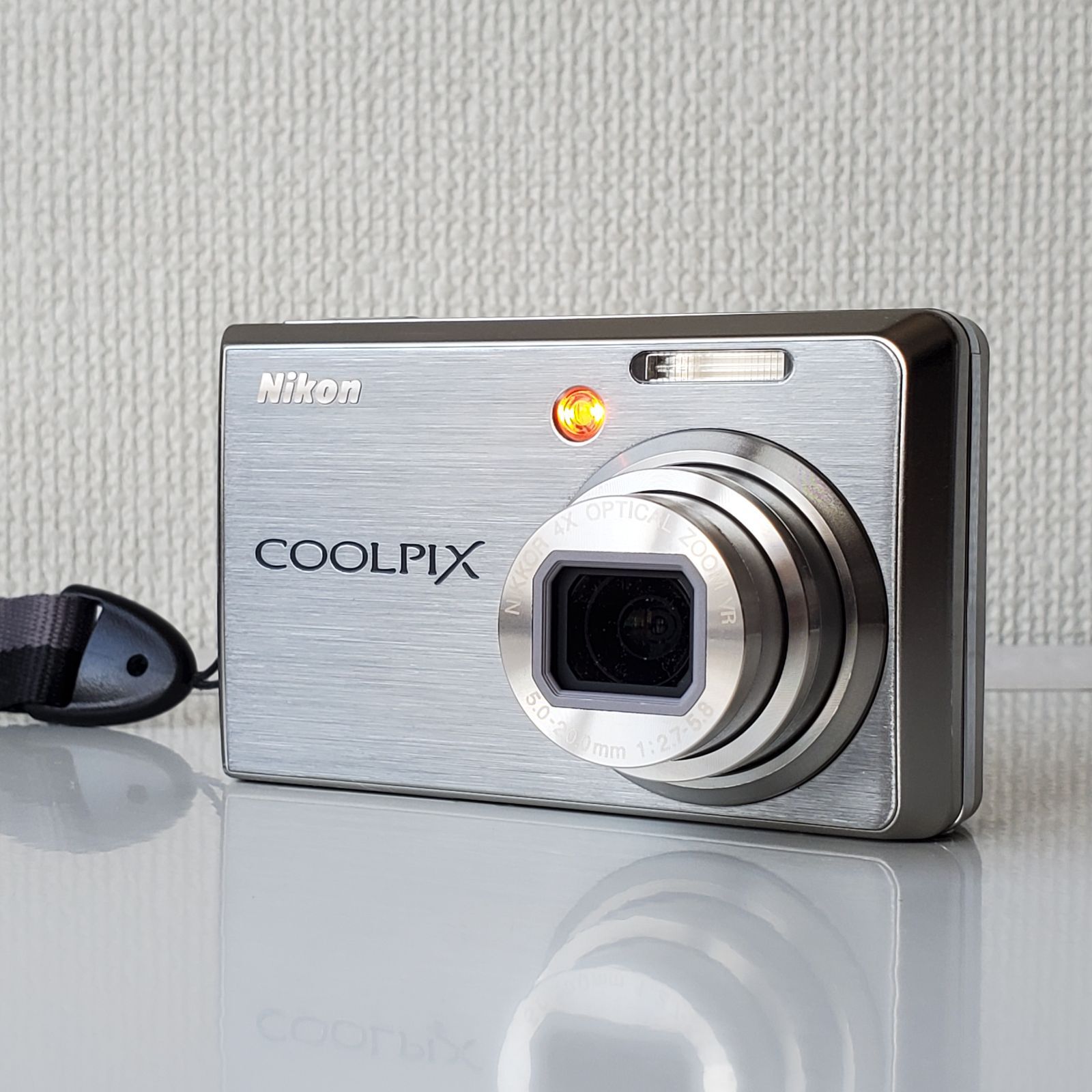 美品 通電・基本動作確認 ニコンNikon COOLPIX S600 S600S