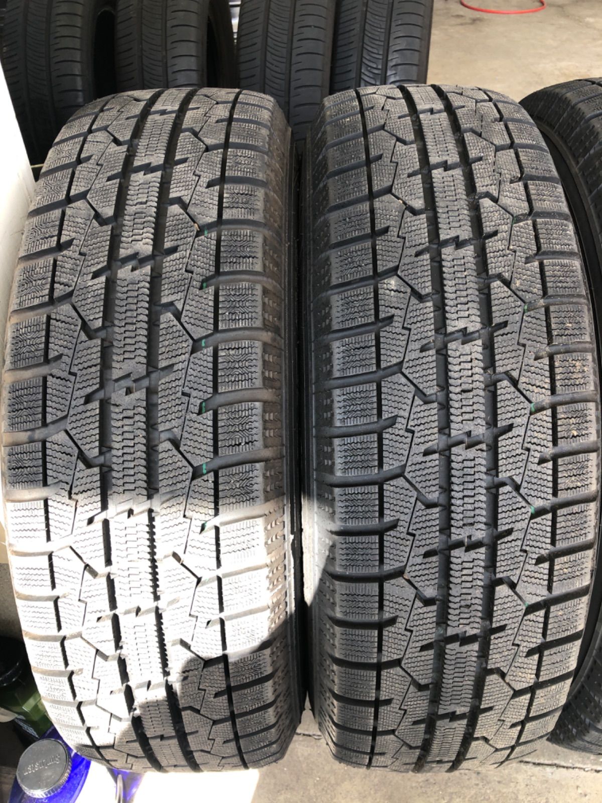 スタッドレス 195/65R16 20年 ロッキー ライズ トーヨー GARIT