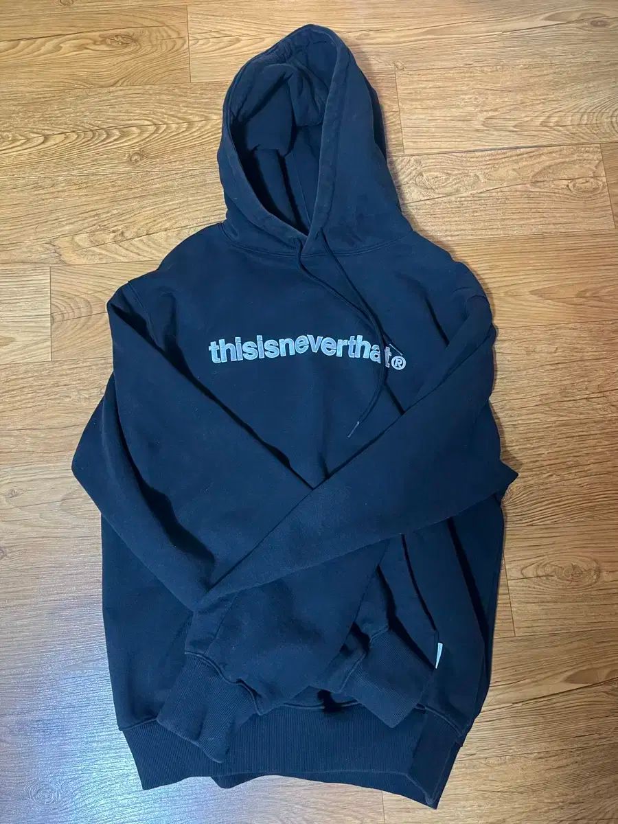 【雷市場（ポンジャン）商品韓国直送】 thisisneverthat(ディスイズネバーザット) フード付きTシャツ m