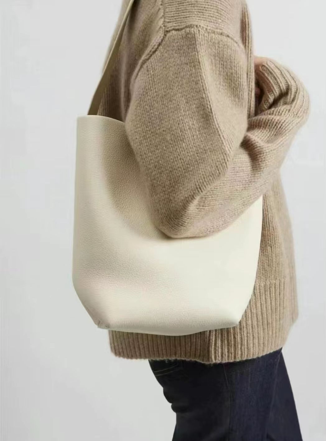 未使用THEROW ザロウ N/S Park Tote トートバック M ホワイト