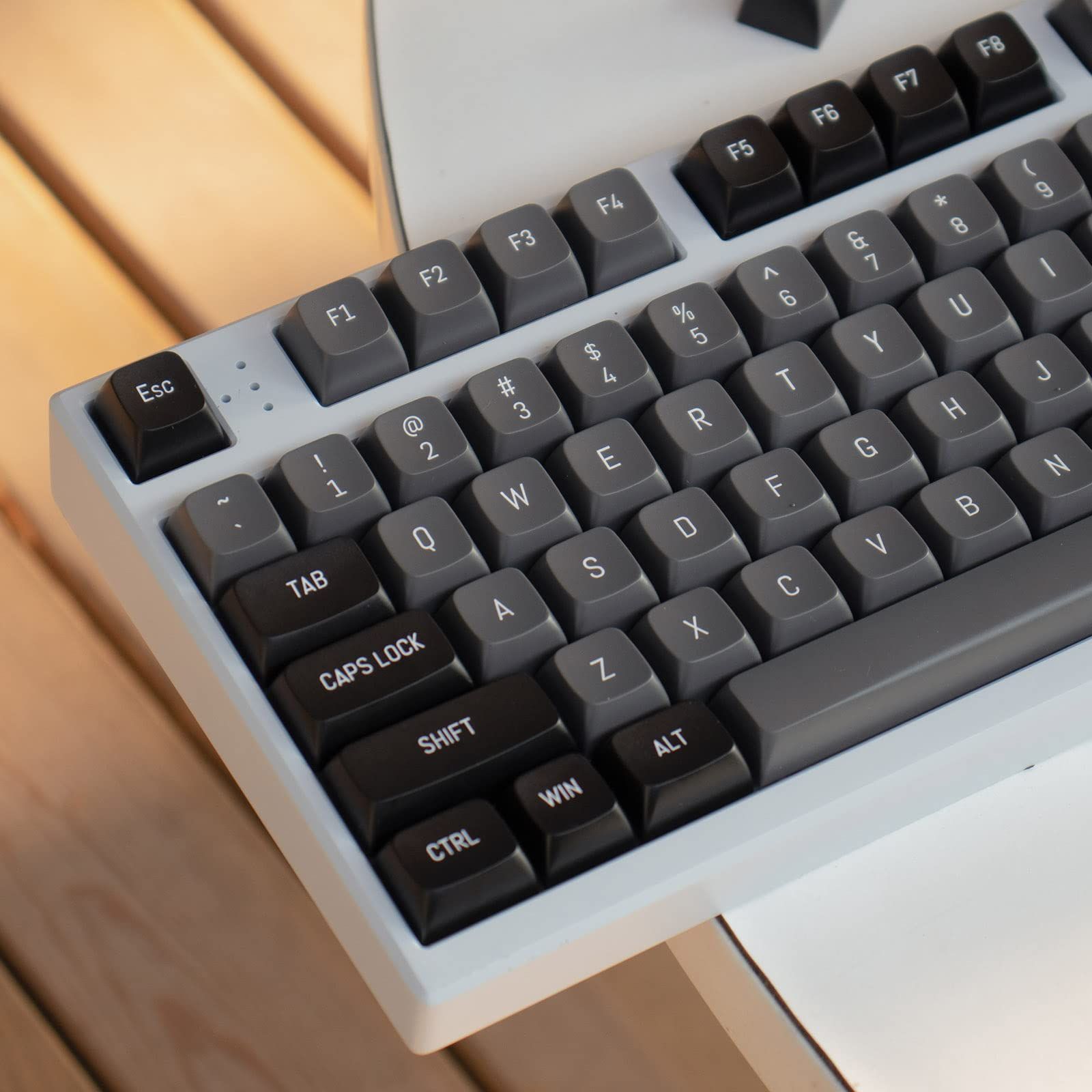 話題】mintcaps ブラック グレー キーキャップ セット 150 キー MSA