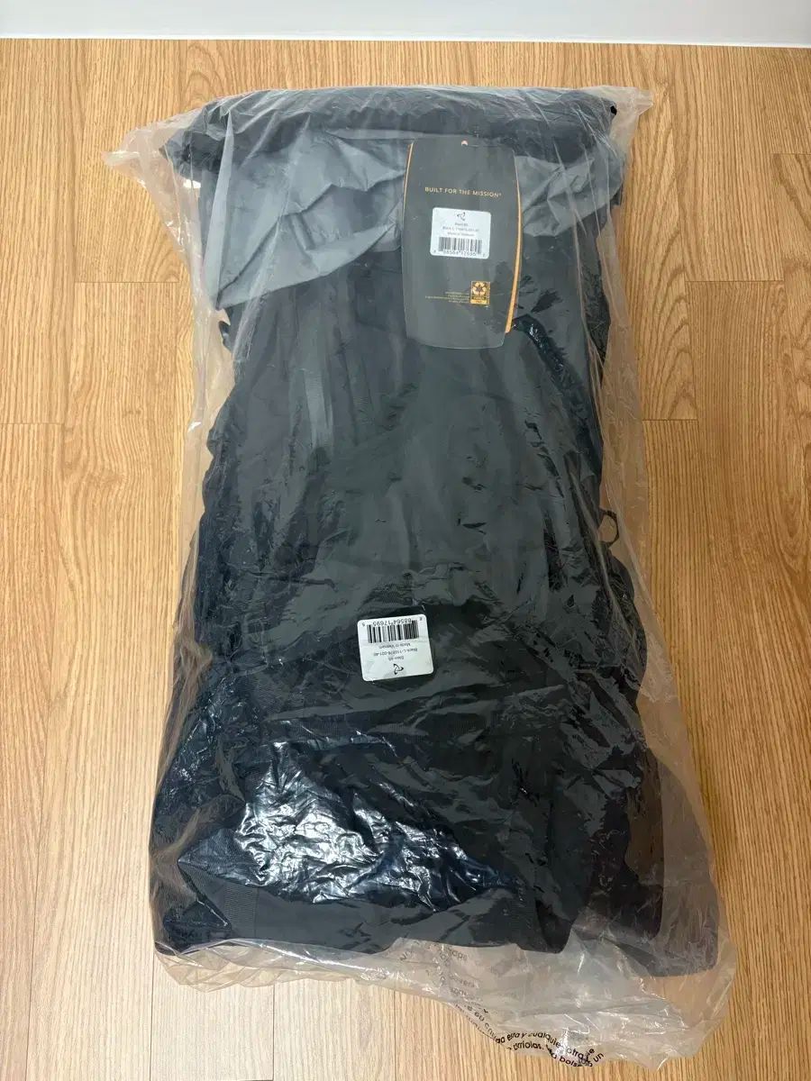 ミステリーレンチ 染色 65L バックパック