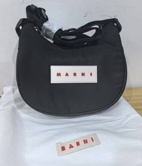新店 MARNI ホーボー ショルダーバッグ ユニセックス ブラック